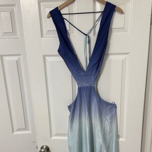 Elegant Blue Ombre Maxi Dress